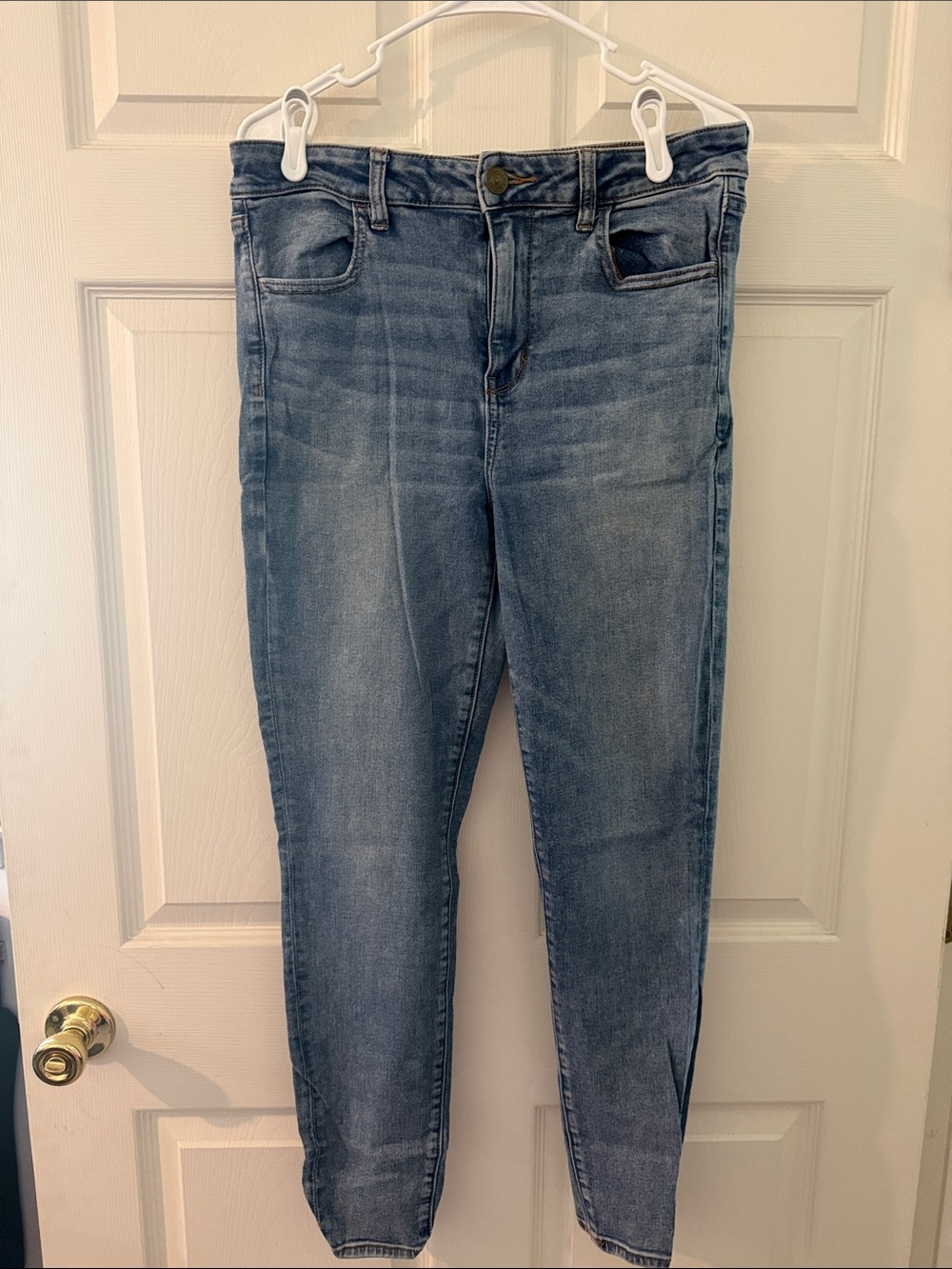 American Eagle Outfitters Light Wash Stretch Jeggings in Blue